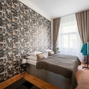- Karlin Apartamento