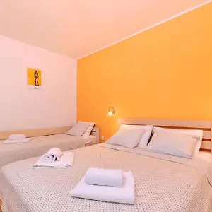 argo-apartmani.primorje-gorskikotar.com/
