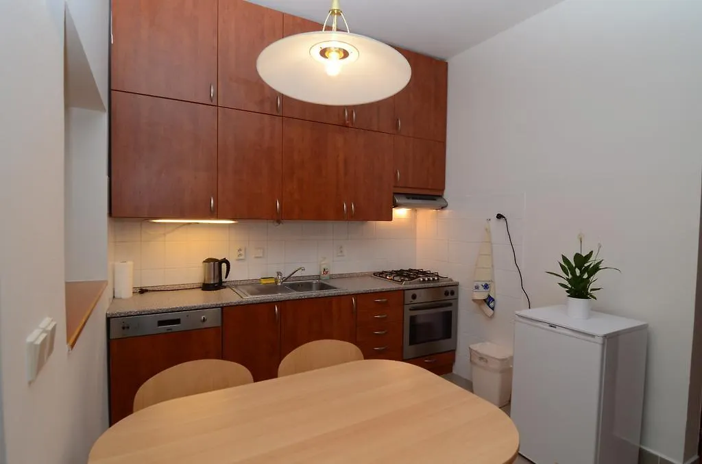 Apartments Karlin Prag 0*,